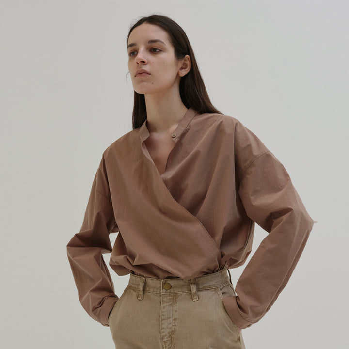 Kvindernes asymmetrisk skjorte bluse med minimalistisk design Stilla