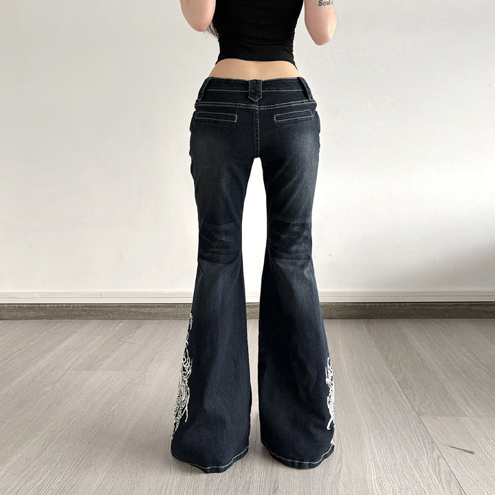 Dame Bootcut-jeans med kunstneriske broderidetaljer Skovae