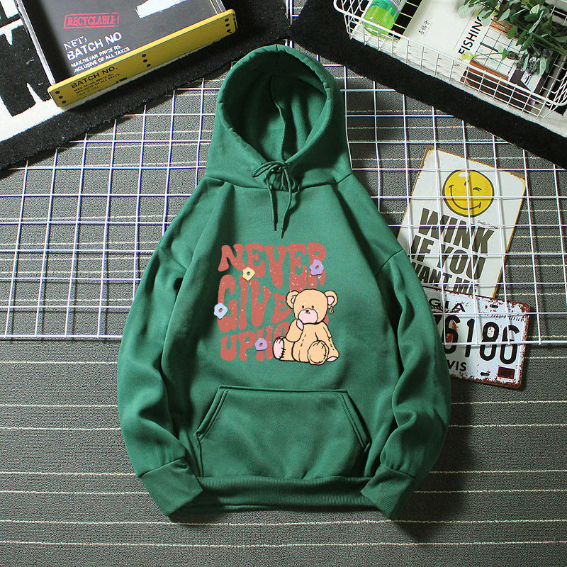 Kvindernes hoodie med motiverende bjørn design Skovae
