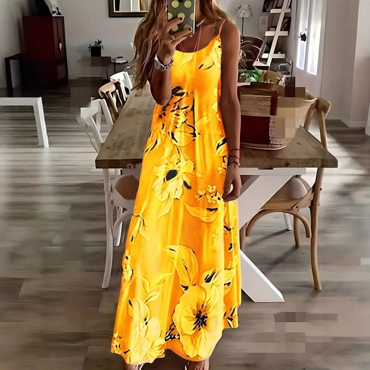 Dame maxikjole med elegant blomsterprint og moderne snit Stilla
