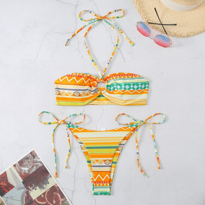 Dame bandeau bikini med justerbare bindebånd og farverigt mønster Skovae