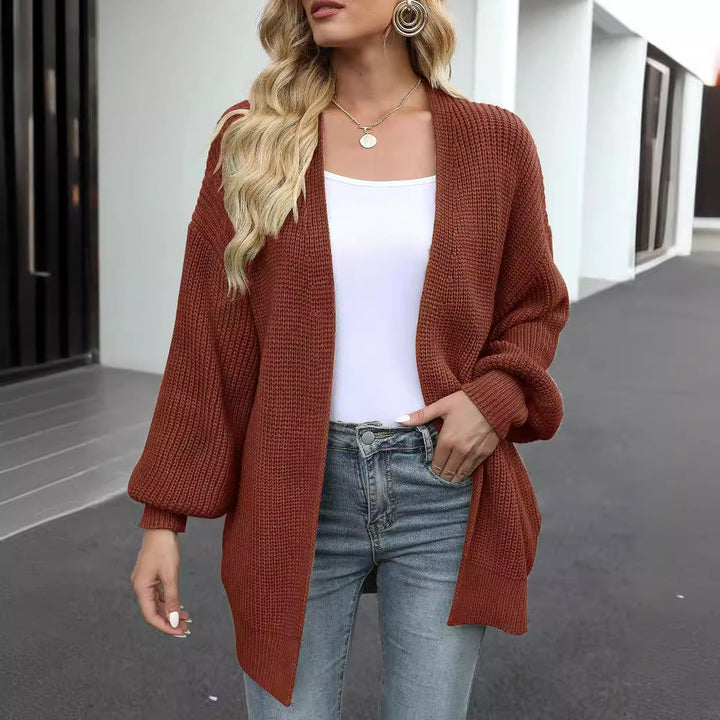 Kvinders chunky strikket cardigan med en afslappet pasform og sænkede skuldre Stilla