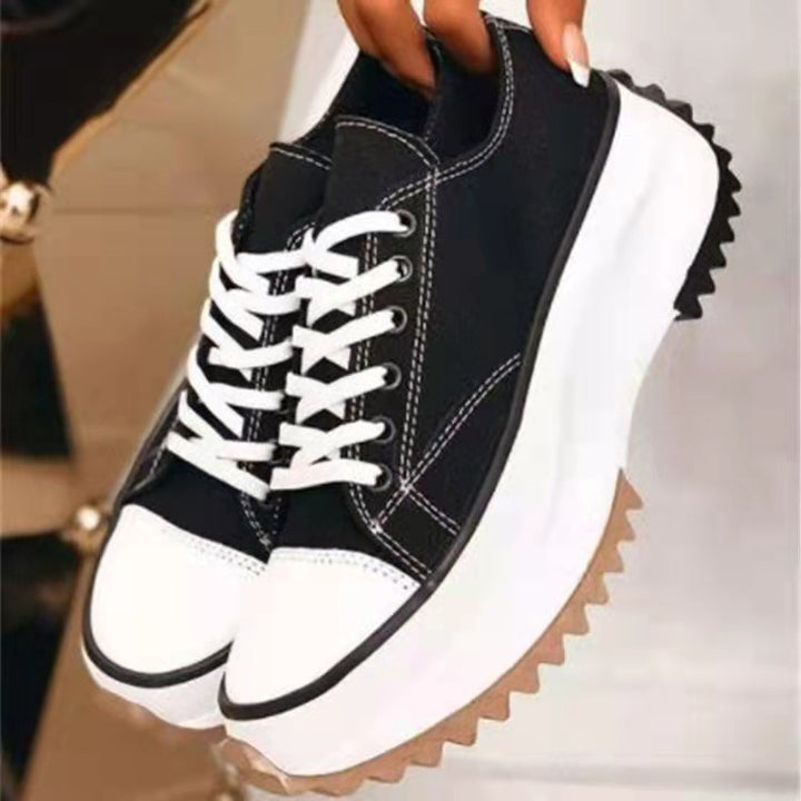 Dame Plateau-Sneakers med moderne gummisål og åndbart overmateriale Stilla