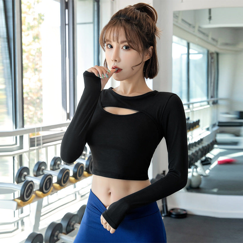 Dame Sportsligt Langærmet Crop-Top med moderne Cut-Out-design og figursyet snit Stilla