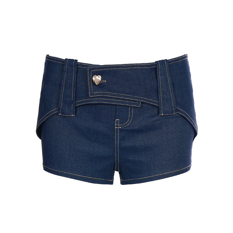 Dame denim shorts med stilfuld bånd og smykkedetaljer Skovae