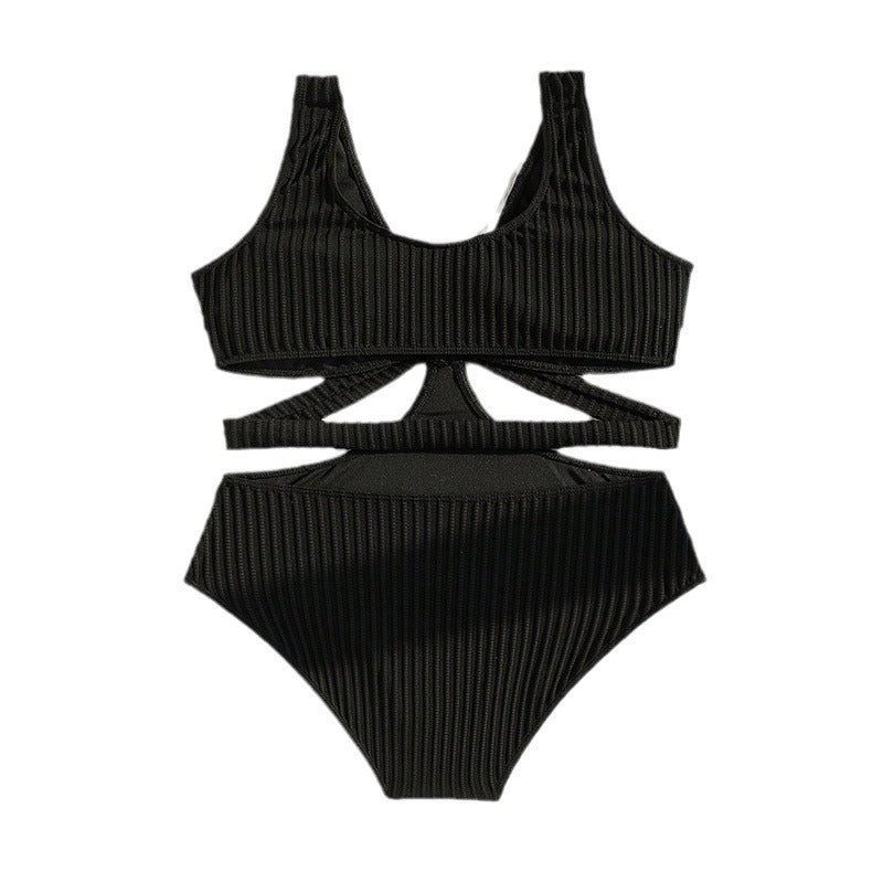 Dame one-piece badedragt med fashionabel cut-out og asymmetrisk design Skovae