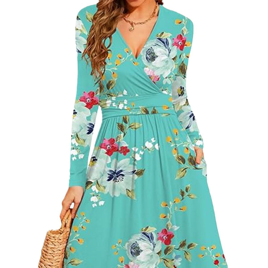 Dame elegant omslagkjole med blomsterprint Stilla