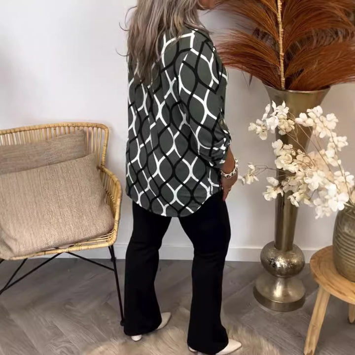 Damebluse med grafisk mønster og sidelommer Stilla