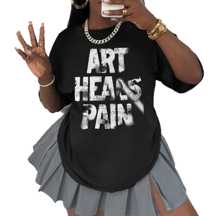 Dame T-shirt med kreativ grafisk sætning Skovae