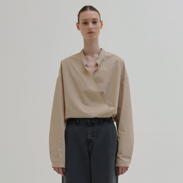 Kvindernes asymmetrisk skjorte bluse med minimalistisk design Stilla
