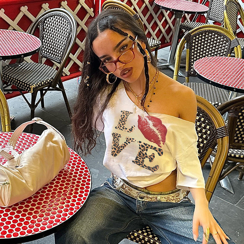 Dame T-shirt med dyremønster og iøjnefaldende tryk Skovae