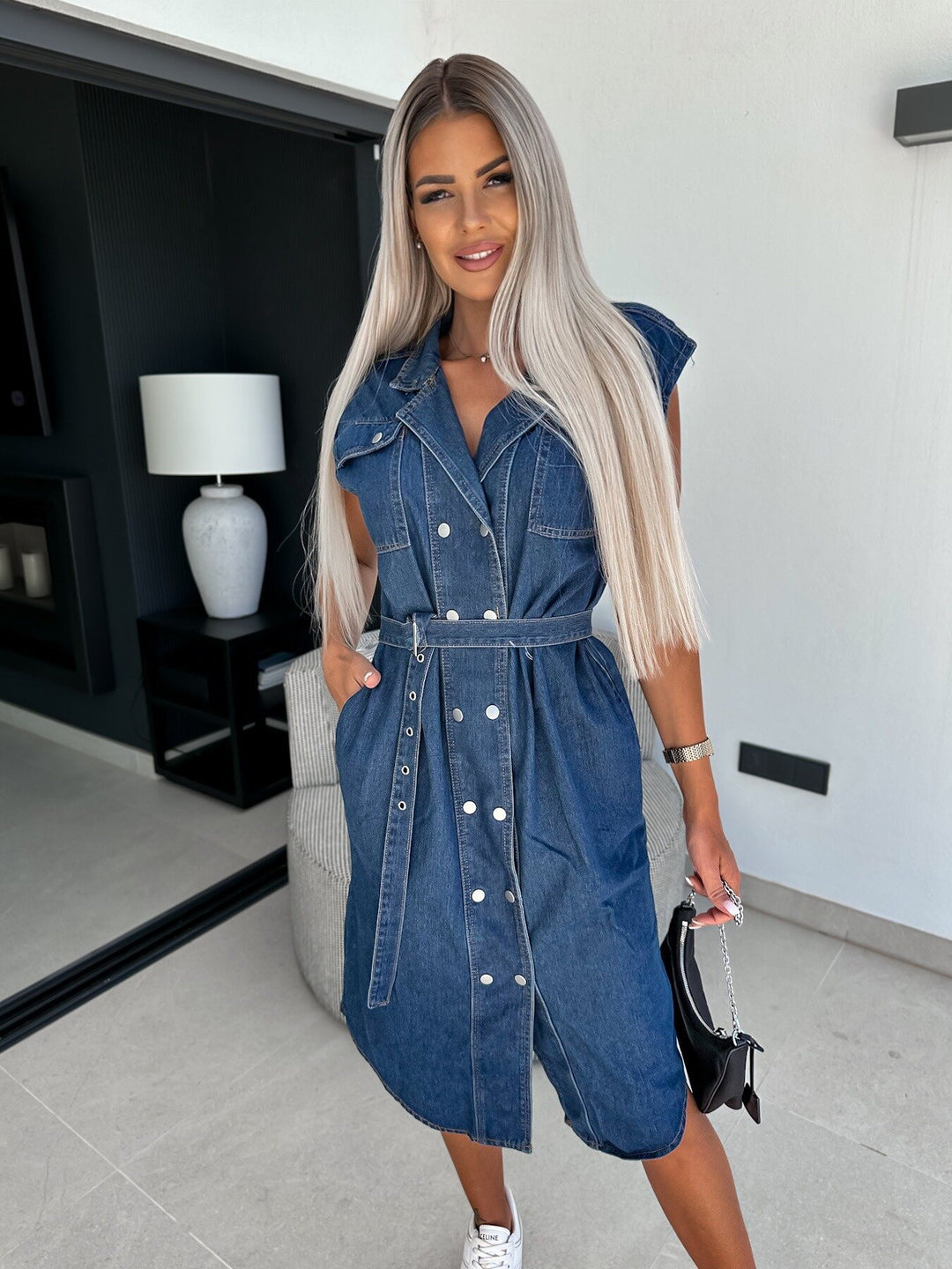 Dame Denim Skjortekjole med taljerbar rem og trykknaplukning Stilla