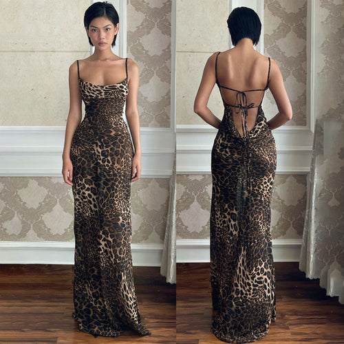 Dame maxikjole med elegant leopardprint og åben ryg Skovae