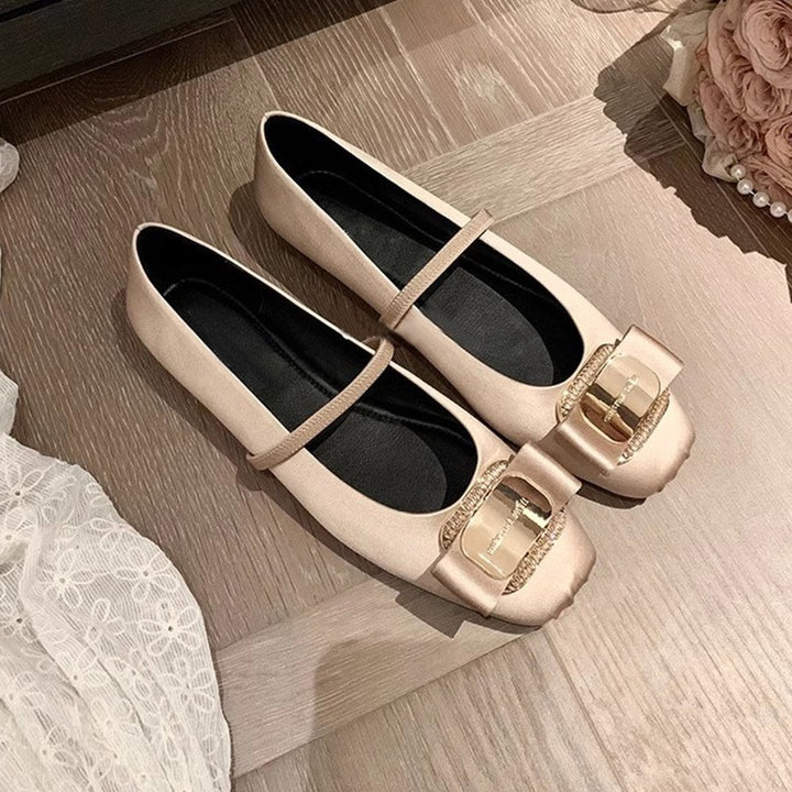 Damer Elegante Satin BallerinaFlats med Dekorativ Spænde Stilla