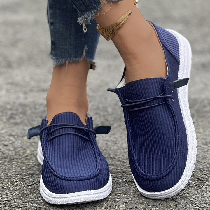 Damer Komfortable Slip-On Sko med elastisk Overdel og moderigtigt Design Stilla