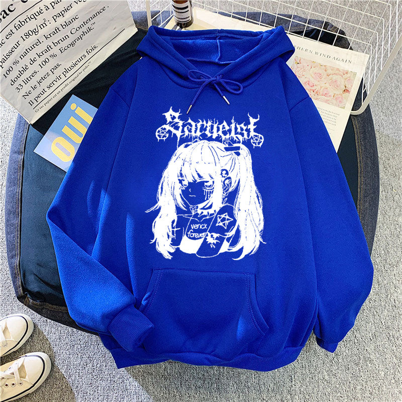 Kvinders hætte sweatshirt med unikt kunstnerisk grafisk design Skovae