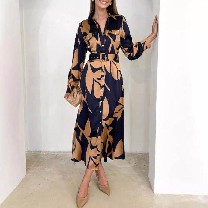Dame skjortekjole med elegant talje og kunstnerisk mønster Stilla