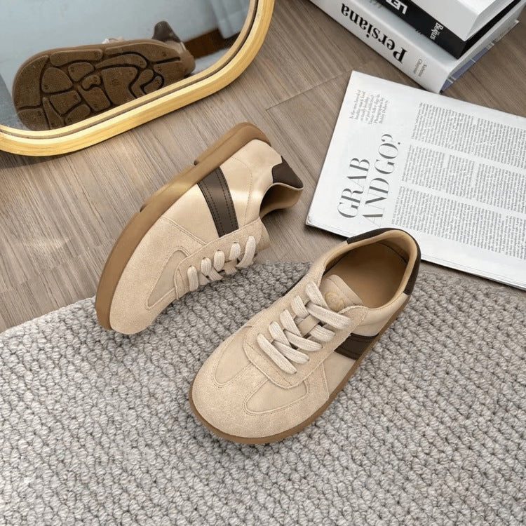 Dame Sporty Sneakers med åndbart ruskindsoverflade og skridsikker sål Stilla