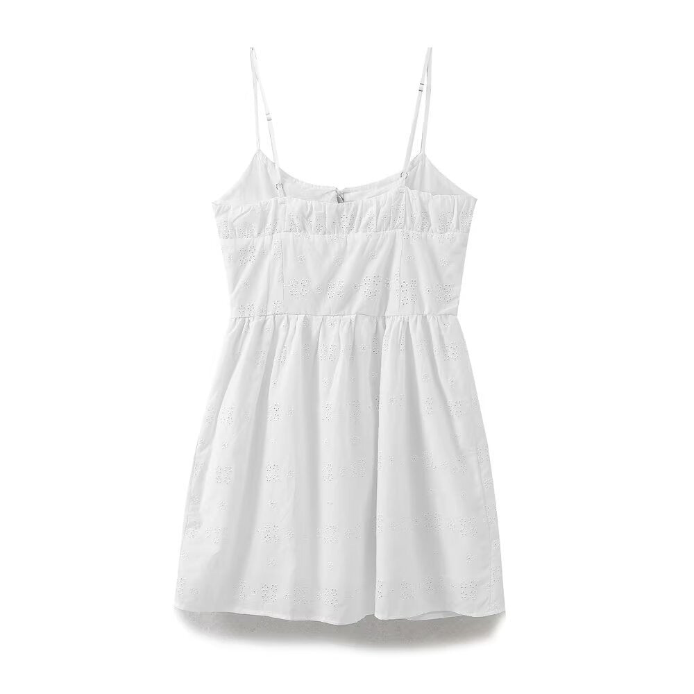 Femme Broderet Stropkjole Stilla