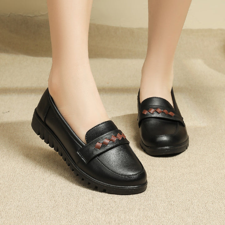 Femme Stilfuld Komfort Slipper med Flettet Accent Stilla