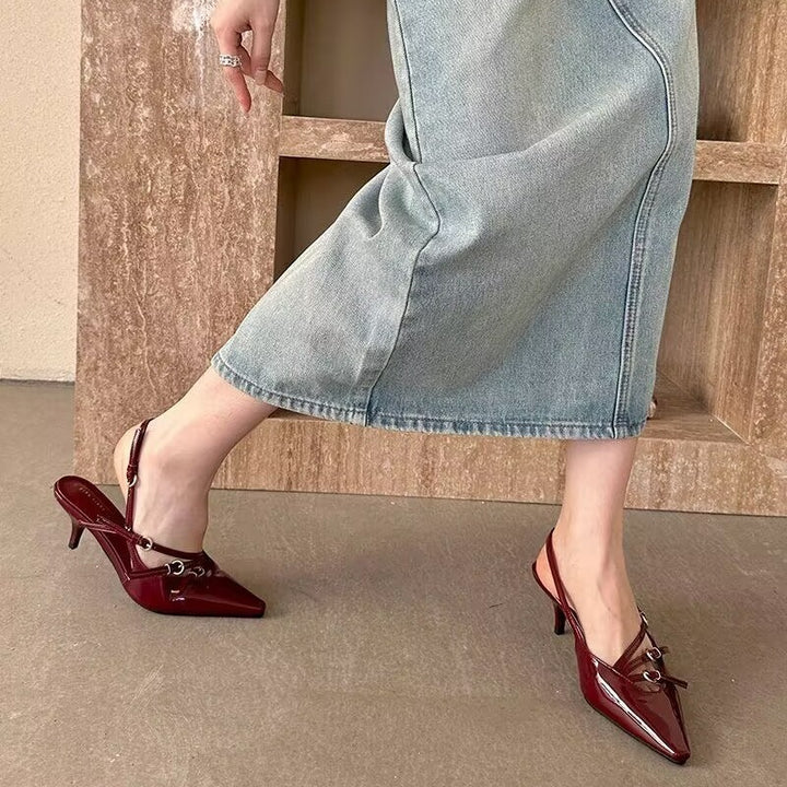 Dame Spidsestøb Slingback Kitten Heels med dekorativt Rem Stilla