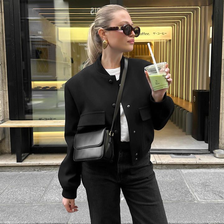 Dame Trendy Bomberjakke med moderne lommer og sporty design Stilla