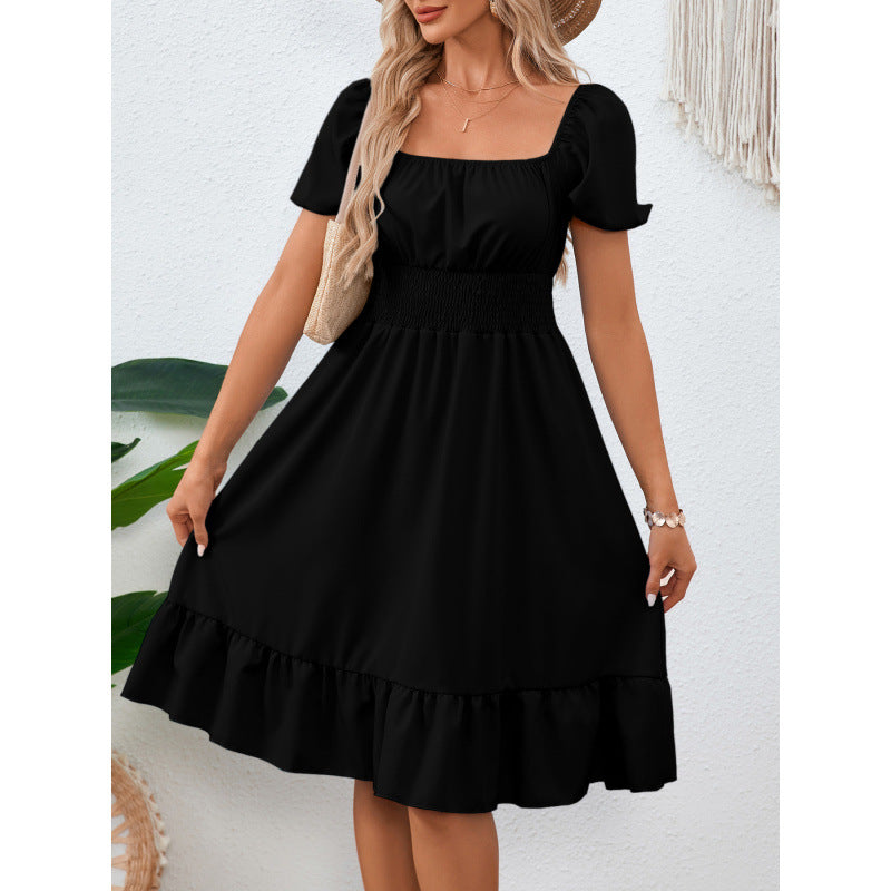 Femme Floral Smocked Midi Kjole med Flæsekant Stilla