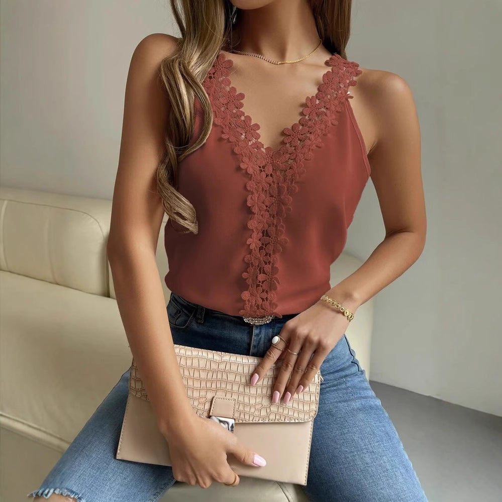 Damer blonde top med V-hals og florale detaljer Stilla