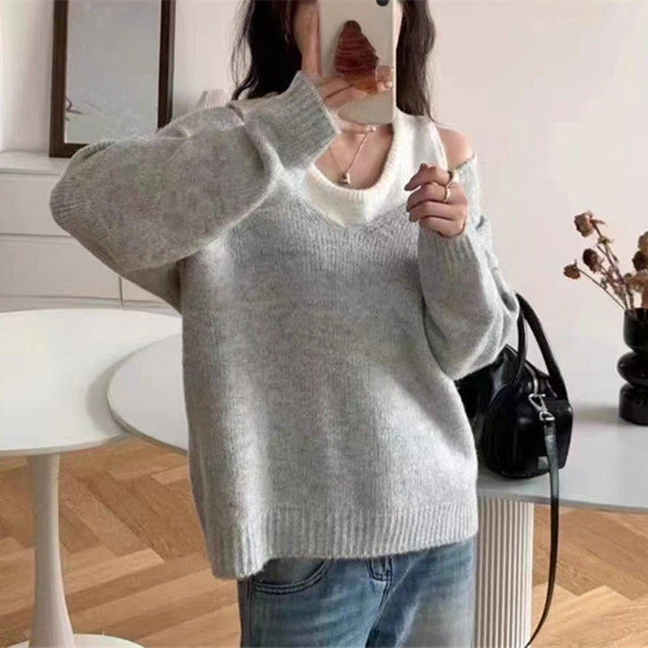 Kvinders afslappede sweater med en moderne V-hals og åbne skuldre Stilla