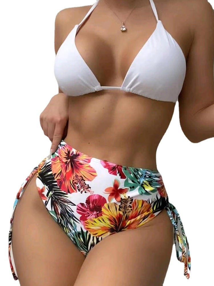 Dame Højtaljet Bikini-Sæt med Floral-Print og matchende Overtræk Stilla