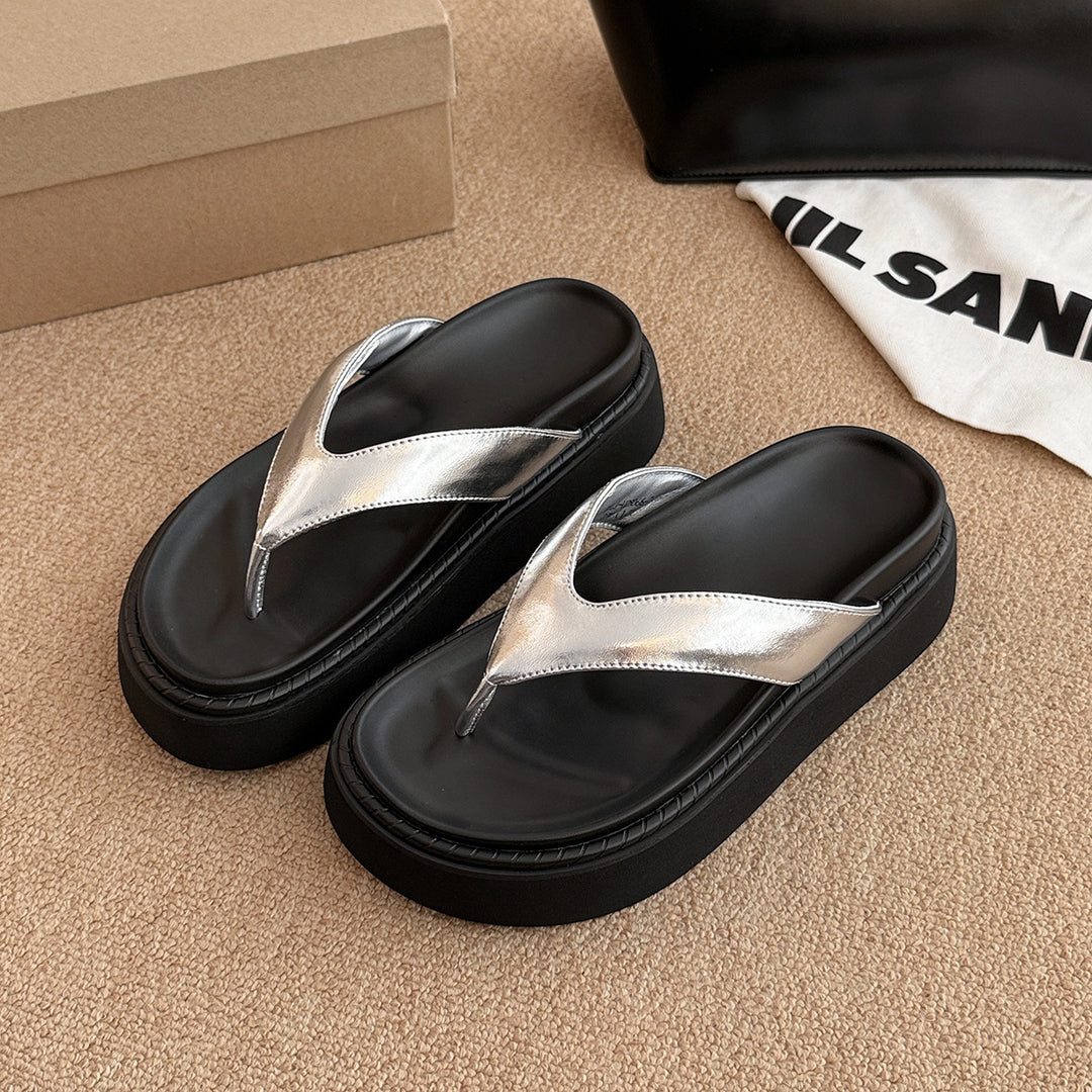 Dame platform toe separator sandaler med metal accenter Stilla