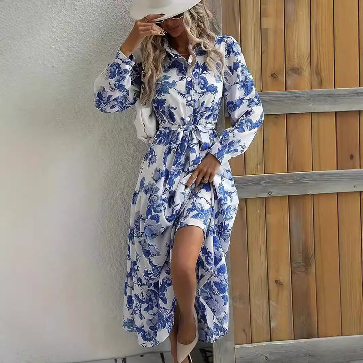 Dame skjorteblusekjole med floral design Stilla