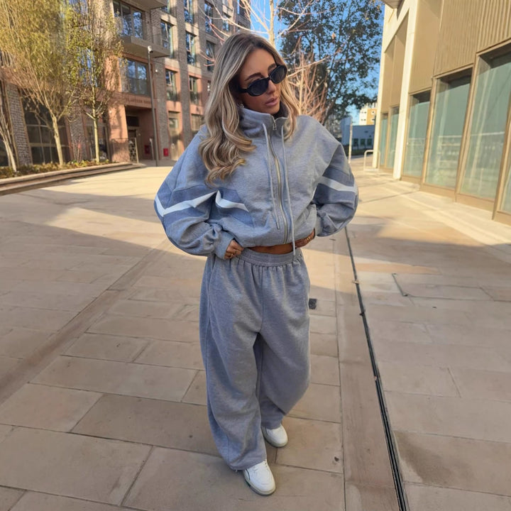 Dame sporty loungewear med løs pasform og hætte Skovae