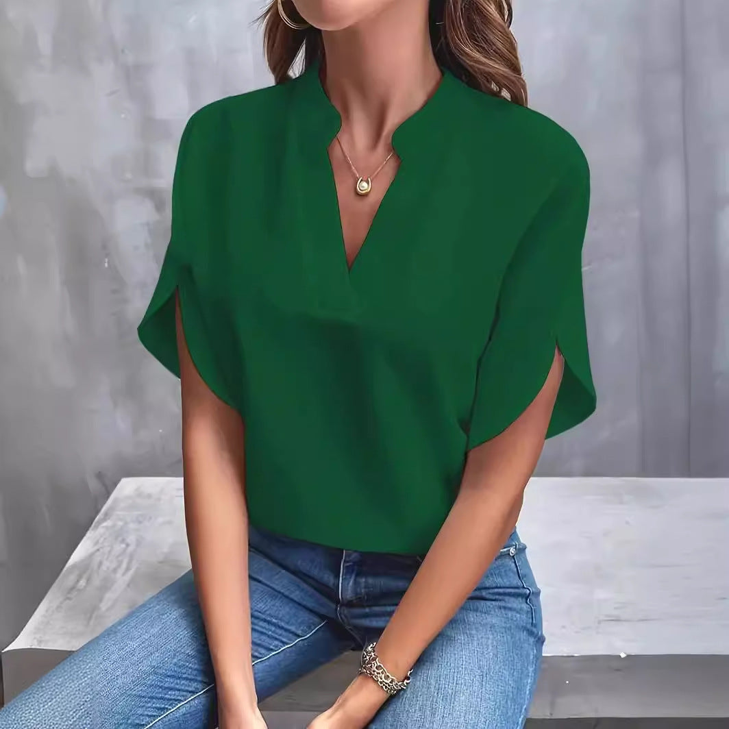 Dame elegant bluse med en moderne ståkrave og flydende snit Stilla