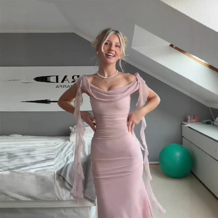 Damer Elegant Maxikjole med draperede ærmer og figurtilpasset snit Skovae