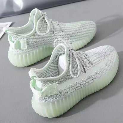 Dame åndbare sneakers med fleksibelt mesh-overmateriale og skridsikker sål Stilla