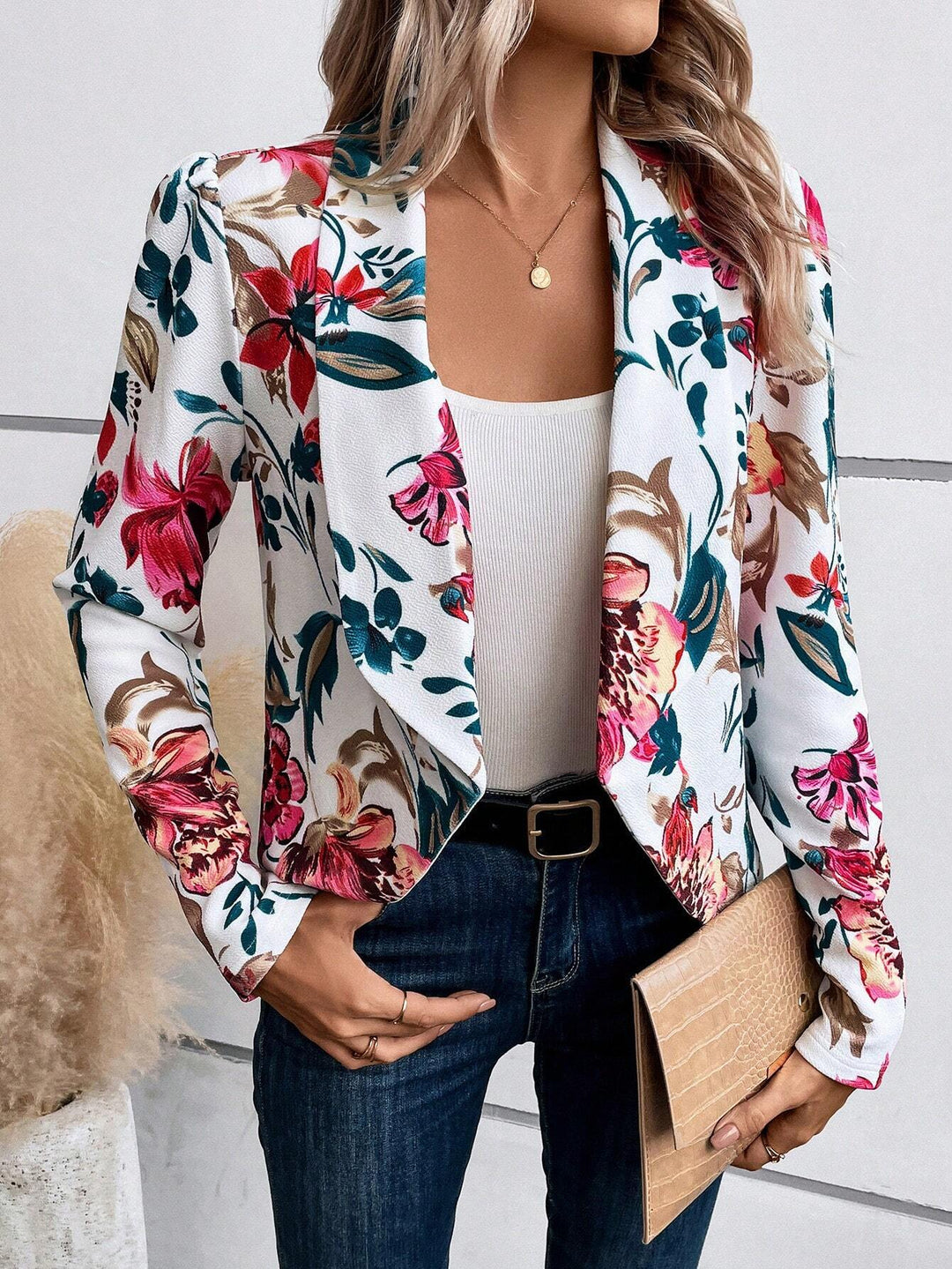 Dame blazer med blomster mønster og raffinerede puffærmer Stilla