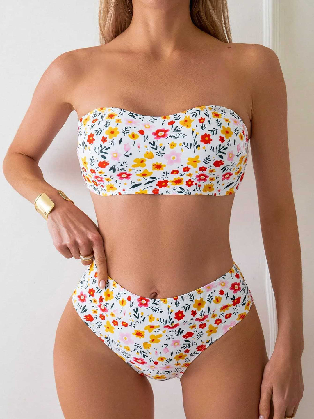 Dame Bandeau-bikini med højt skåret underdel og blomsterprint Skovae