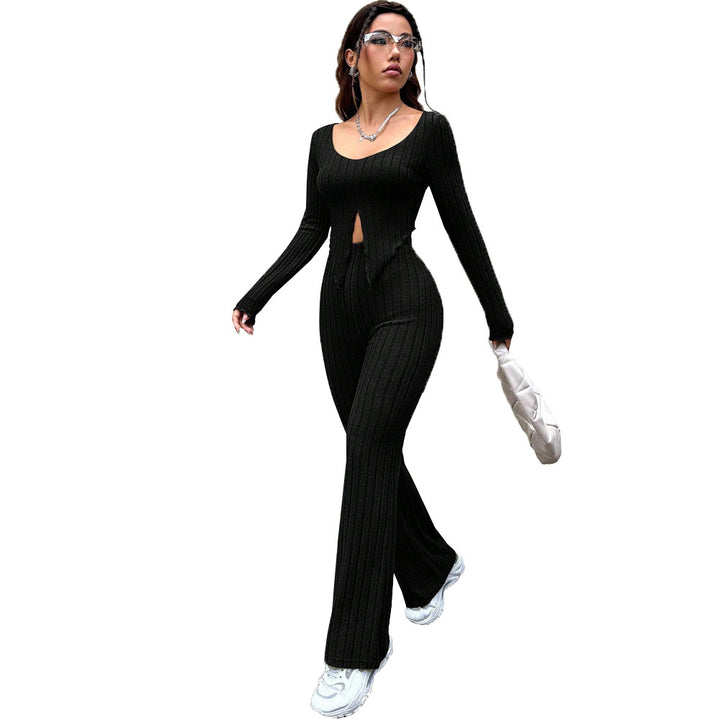 Kvinders strikkede jumpsuit med dyb V-hals og sideslids Stilla