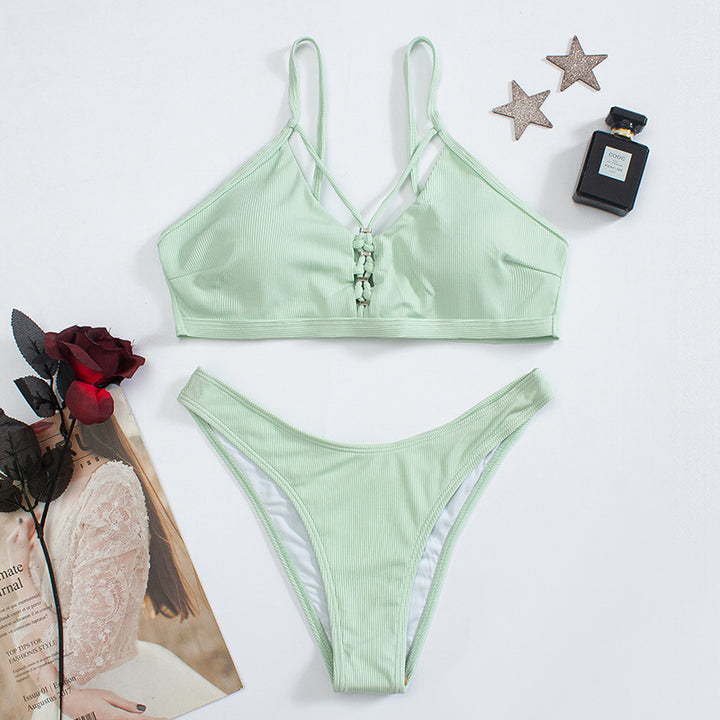 Dame bikini med moderne knudedetail og justerbare stropper Stilla