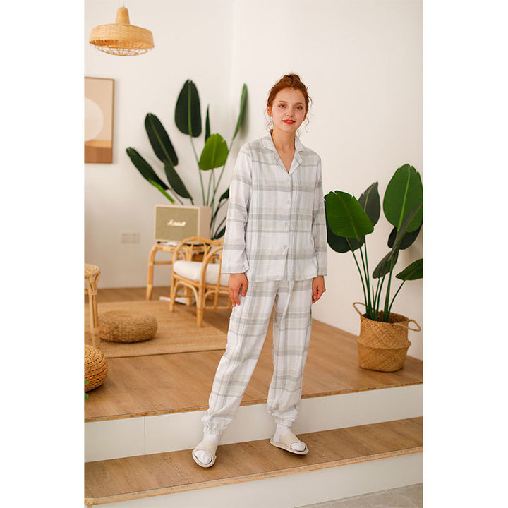 Dame Pyjamasæt af åndbart bomuldsstof med klassisk ternet design Stilla