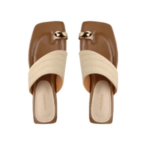 Femme Open-Toe Slide Sandaler med dekorativt rem-detalje Stilla