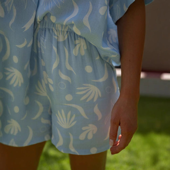 Kvinders sommerlige afslappede outfit med blomstermønster og løs pasform Stilla