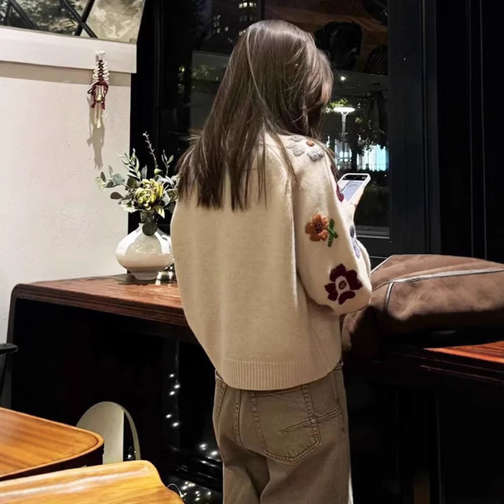 Dame mode sweater med blomster broderi design Stilla