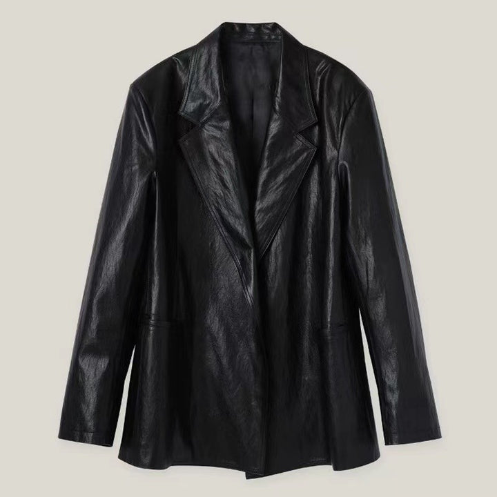 Dame afslappet oversized blazer lavet af høj kvalitet læderimitat med elegant snit og praktiske lommer Stilla
