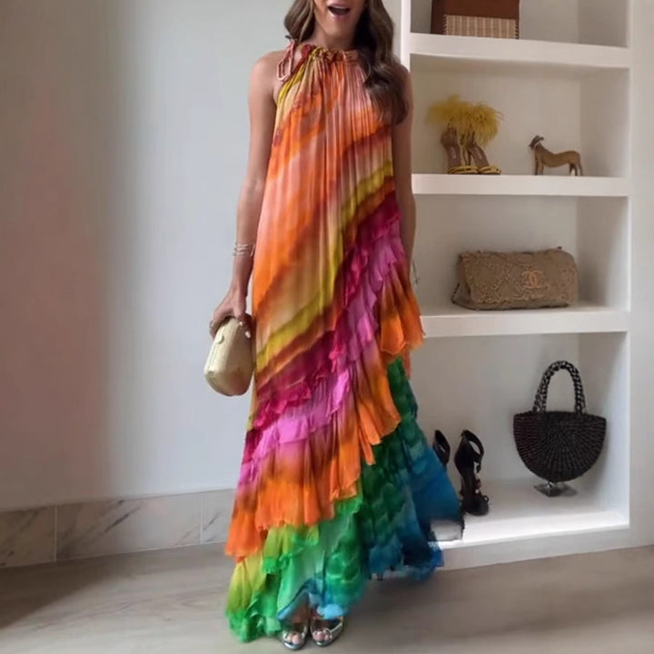 Dame Maxi-kjole med elegante draperinger og farverig lag-på-lag look Stiila