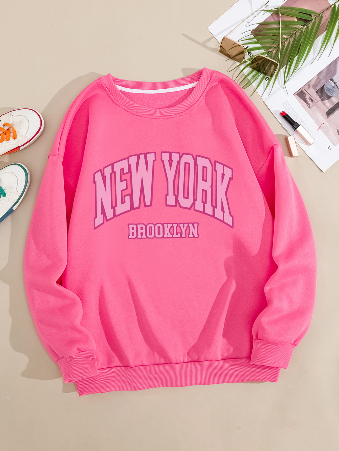 Kvindernes afslappede sweater med iøjnefaldende NYC print Skovae