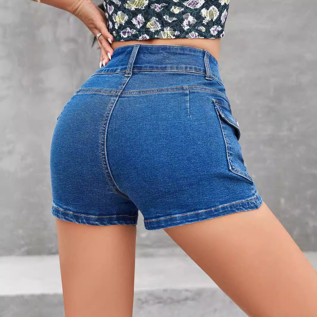 Dame højtaljede denim shorts med praktiske sidelommer og figursygtende snit Stilla