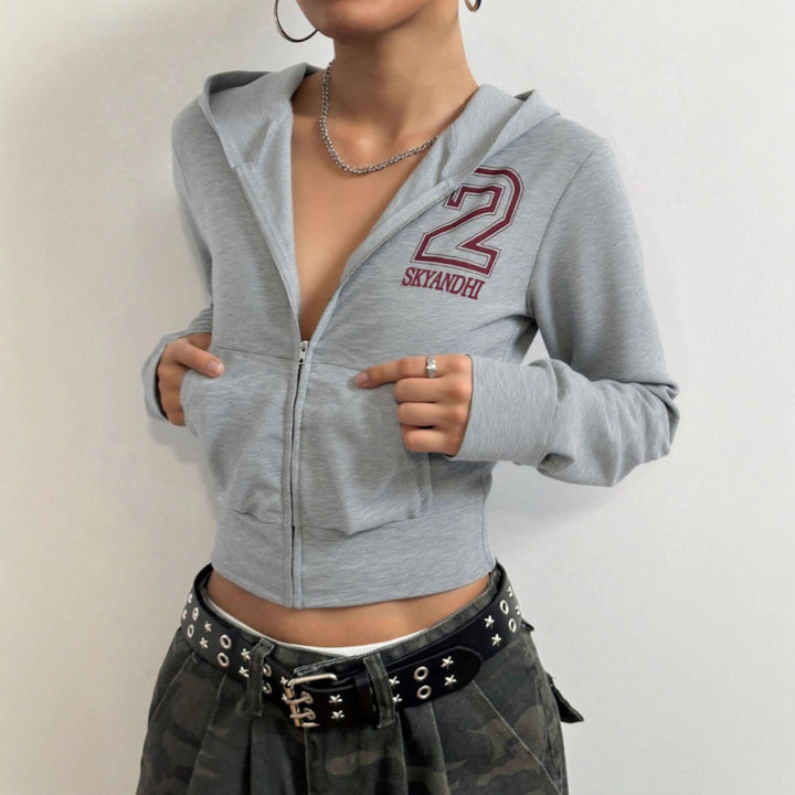 Dame cropped hættejakke med fuld lynlås og stilfuld logo Stilla