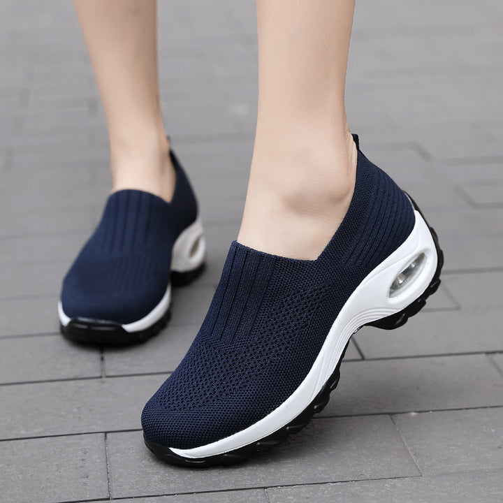 Dame Lettere Slip-On Sneakers med åndbart mesh-overmateriale og støddæmpende sål Stilla